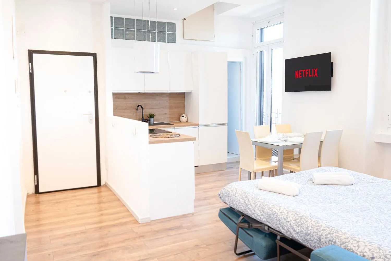Lic11 Large Apartment Central Of Milan Italy